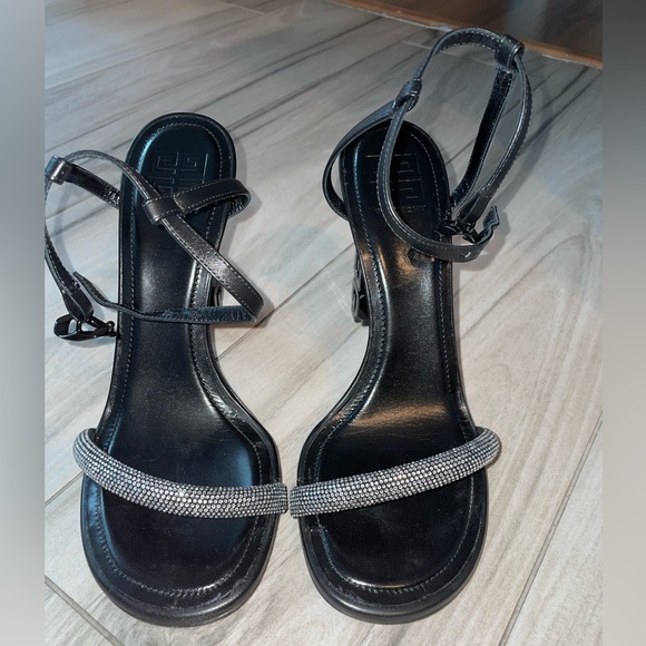 Givenchy Heels - Picture 5 of 7